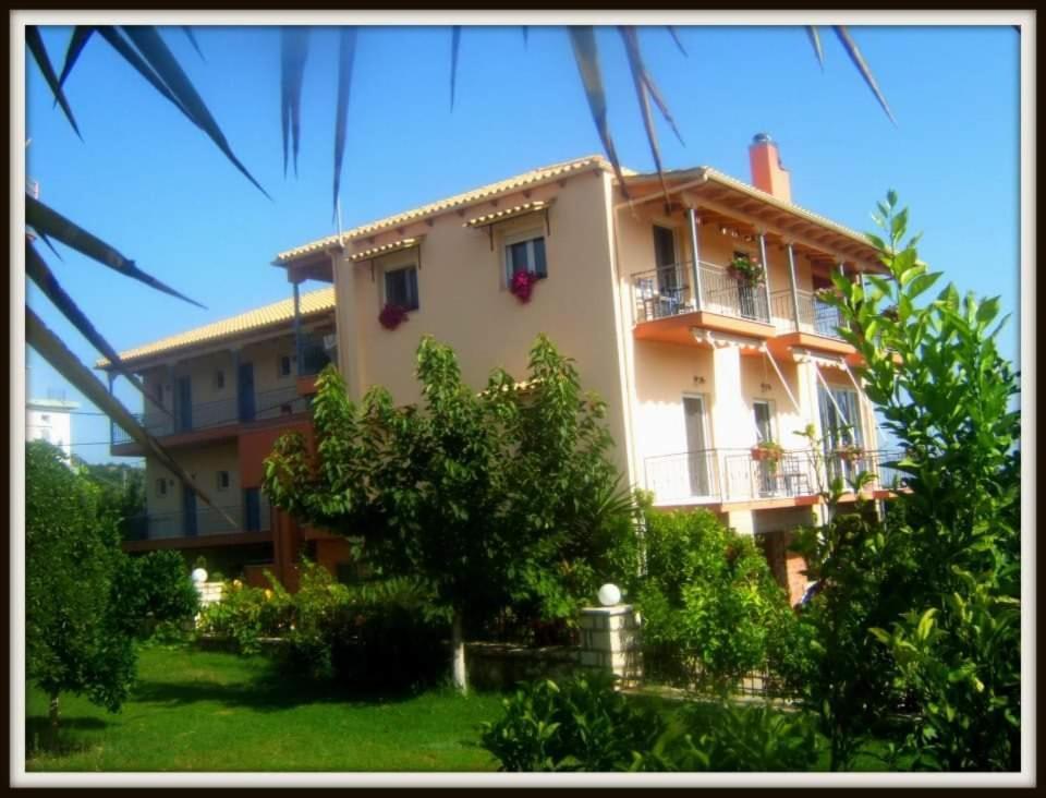 Hotel Αλκυονη Διαμερισματα Paralia Vrachou Exterior foto